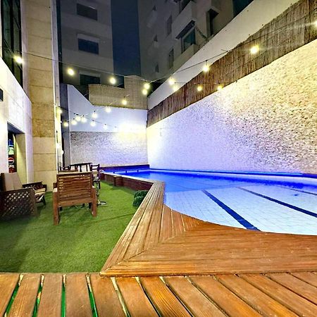 King Suites Hotel Бейрут Екстериор снимка