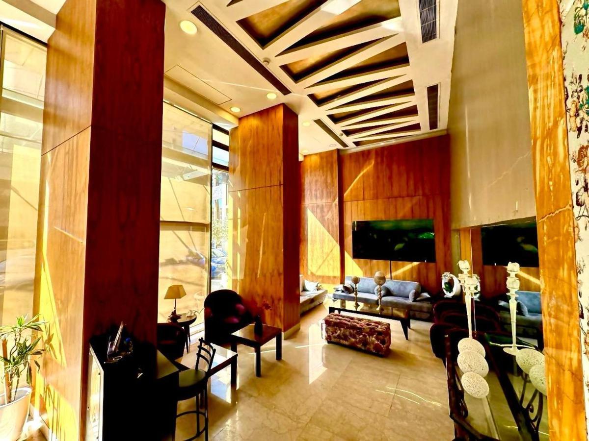 King Suites Hotel Бейрут Екстериор снимка