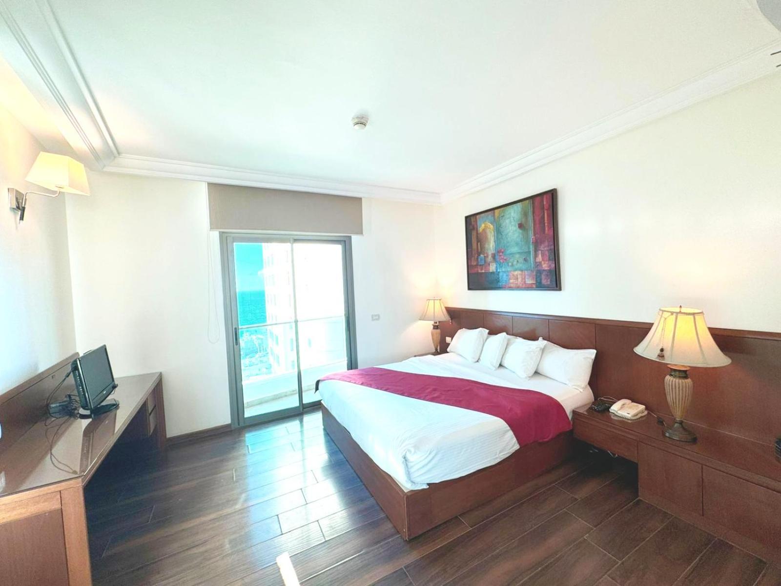 King Suites Hotel Бейрут Екстериор снимка