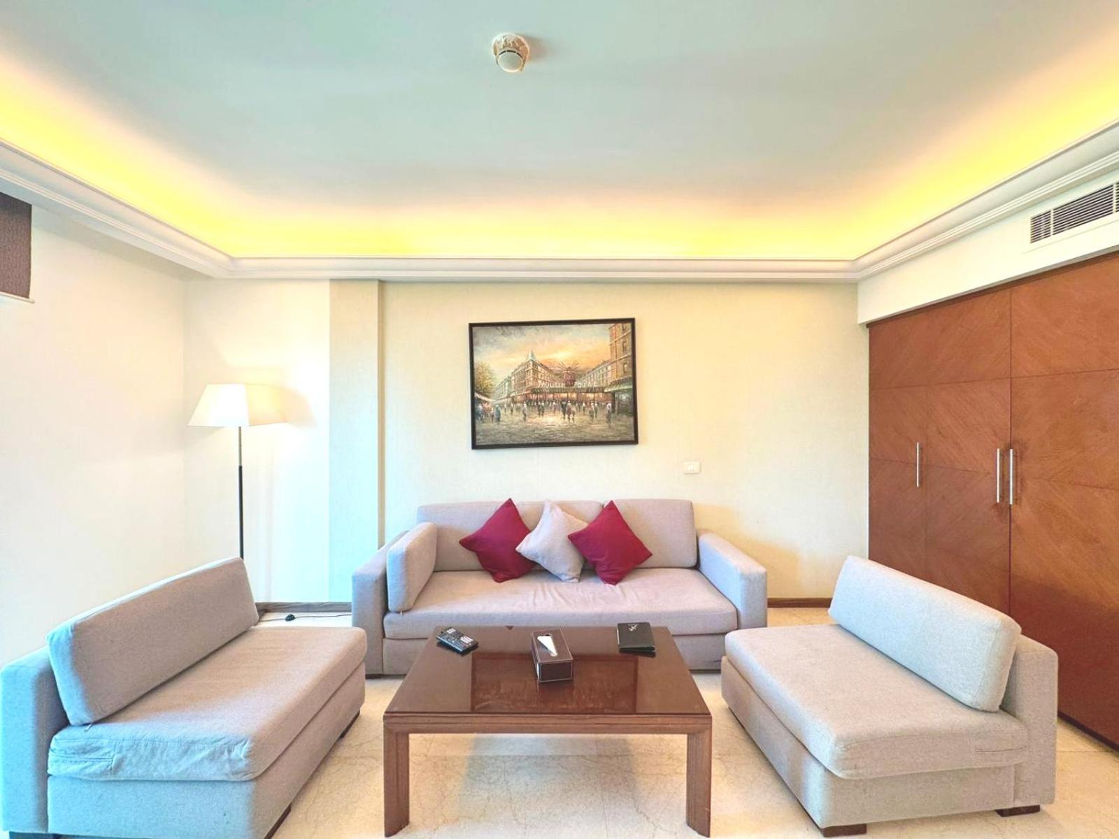 King Suites Hotel Бейрут Екстериор снимка