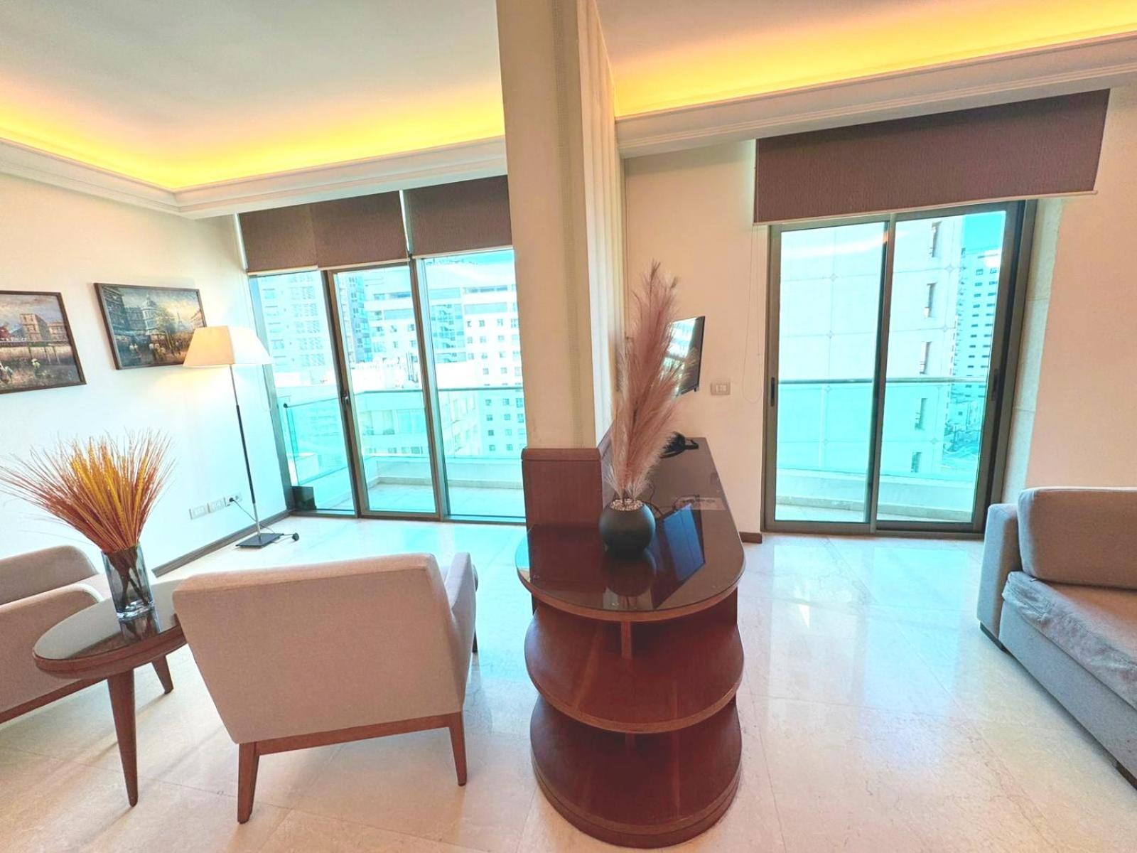 King Suites Hotel Бейрут Екстериор снимка