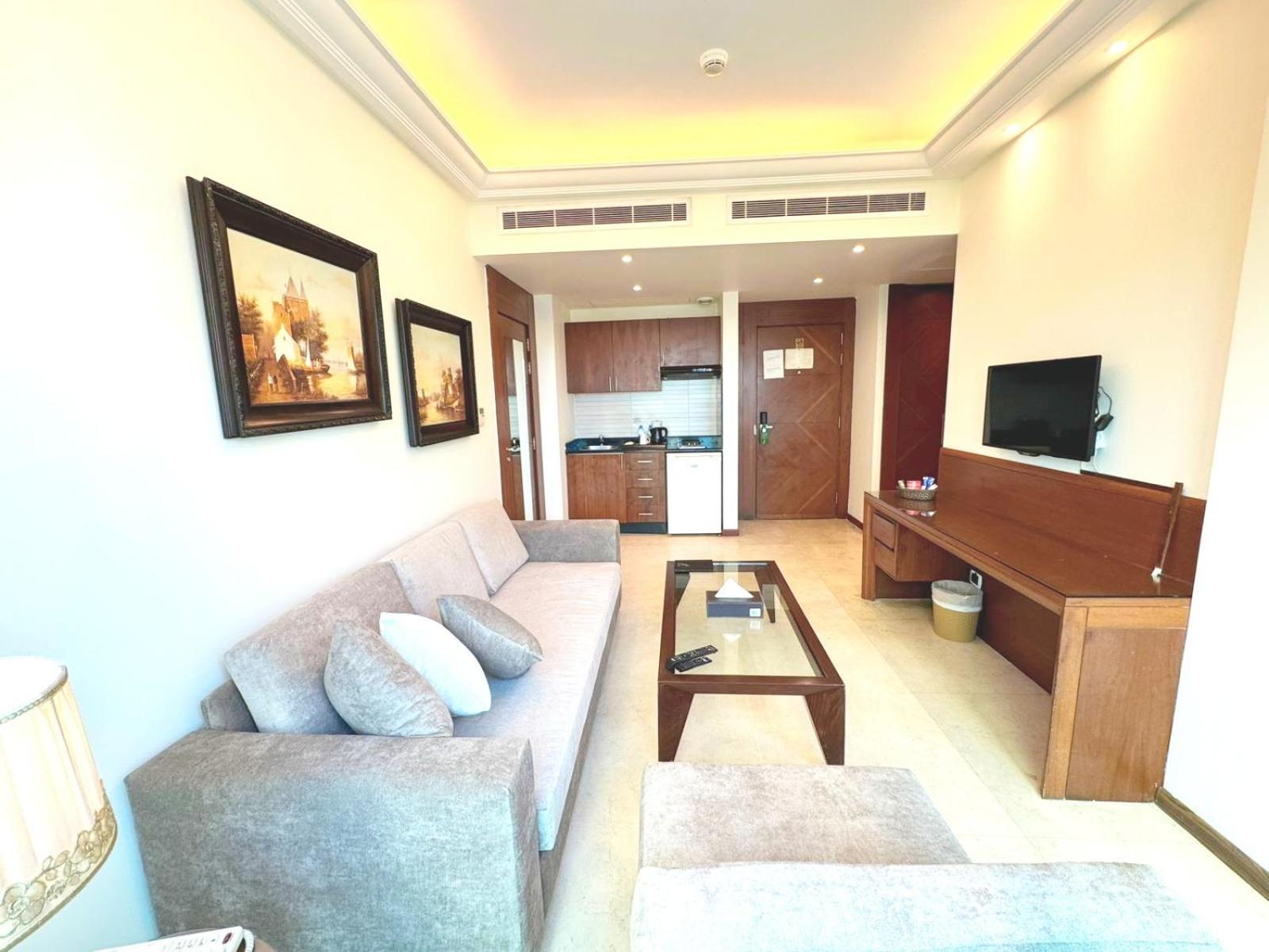 King Suites Hotel Бейрут Екстериор снимка