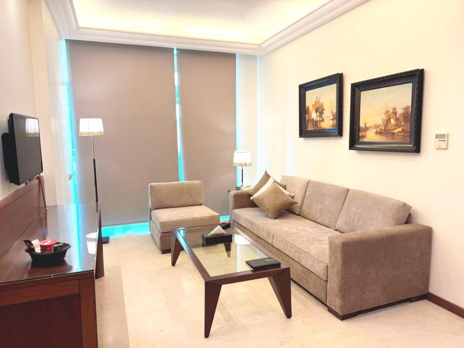 King Suites Hotel Бейрут Екстериор снимка