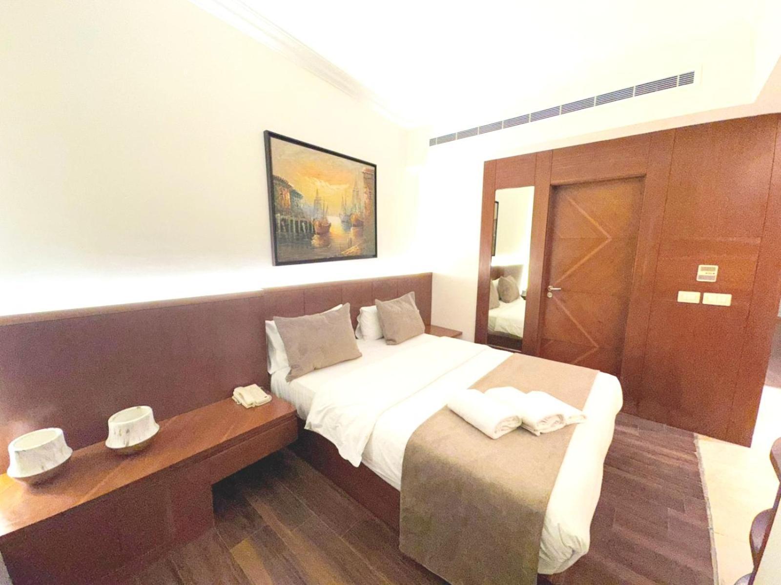King Suites Hotel Бейрут Екстериор снимка