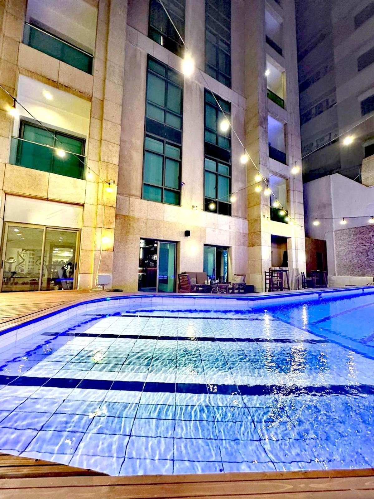 King Suites Hotel Бейрут Екстериор снимка
